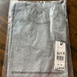 3 Dots Gray Crew Neck T-Shirt Sz L